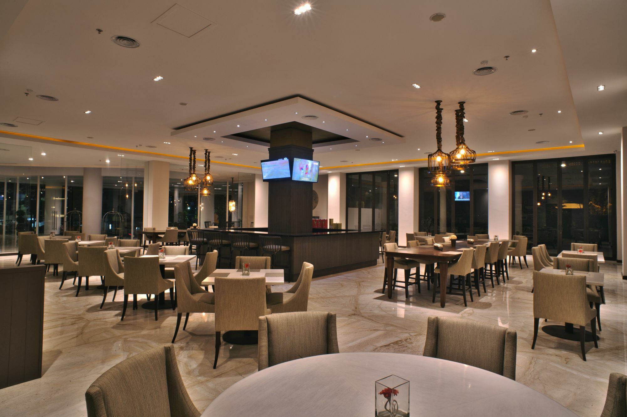 Royal Padjadjaran Hotel Bogor Buitenkant foto
